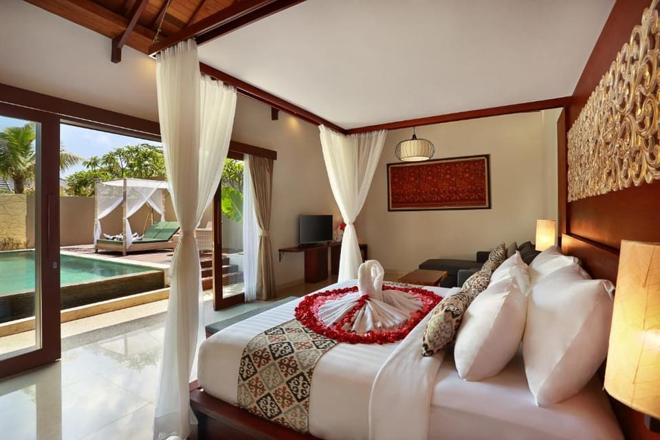 Suite Villa with Private Pool in Jimbaran- 1BDR Villa in Kuta Selatan