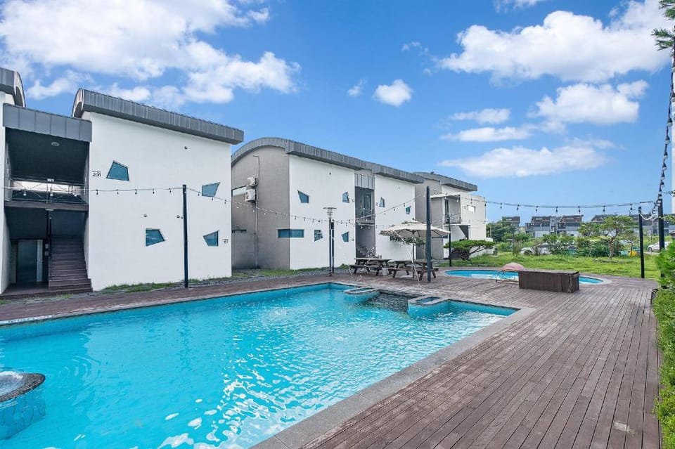 Kyeongju JS Pet Poolvilla Bed and Breakfast in South Korea