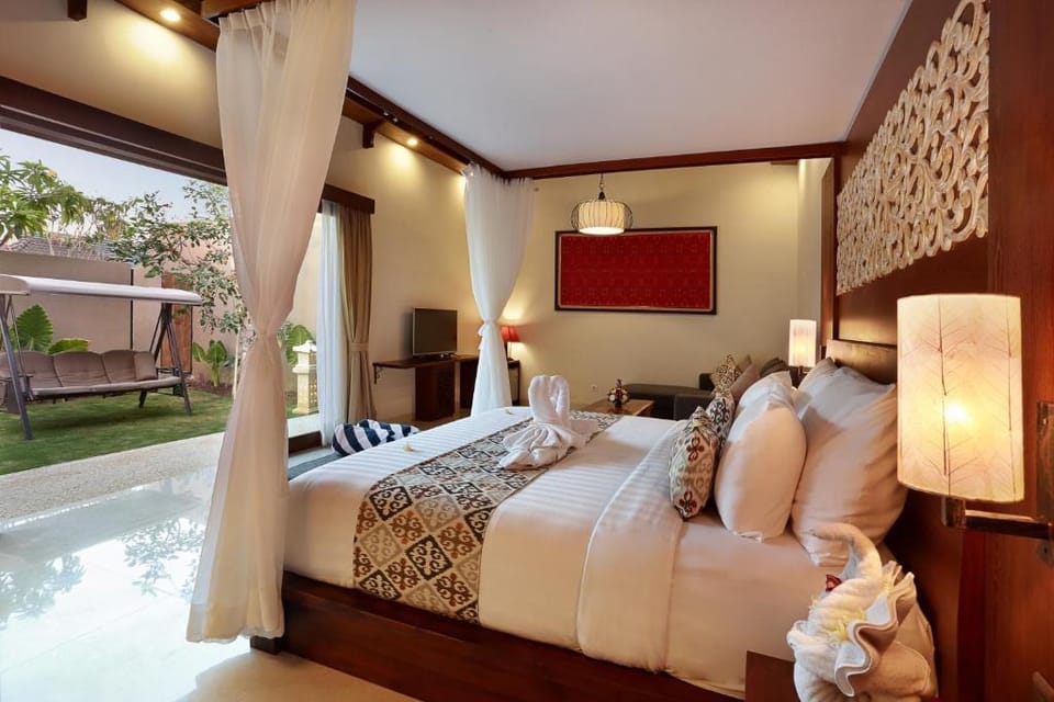 Suite Villa with Private Pool in Jimbaran - 2BDR  Villa in Kuta Selatan