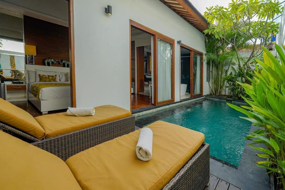 Romantic 1BDR Villa with Private Pool in Legian Villa in Kuta