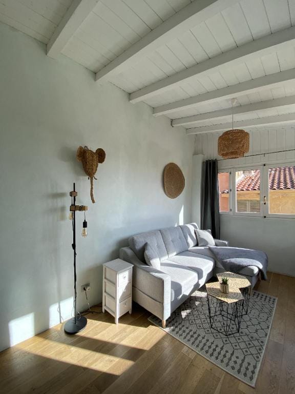 Le Bougainvillier Menton Vieille Ville Apartment in Menton
