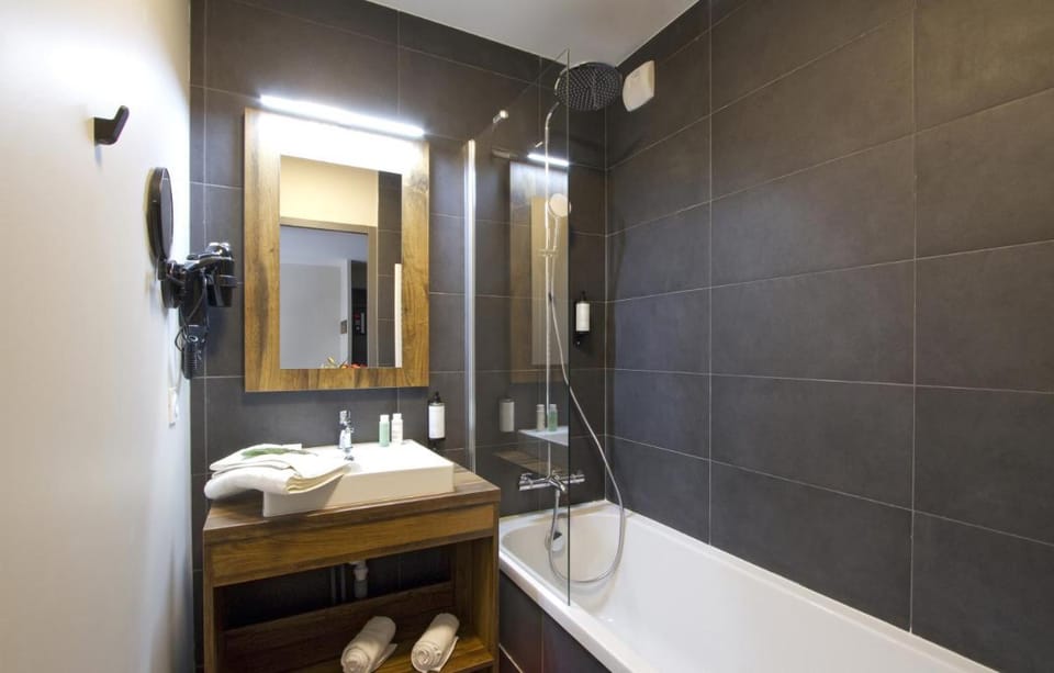 Hôtel et Spa l'Eclose by Odalys Apartment hotel in Huez