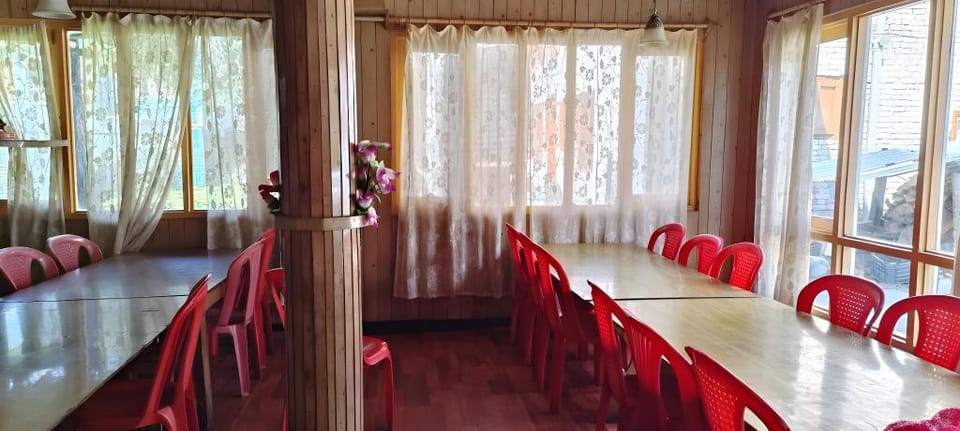 New Snow View Resort pahalgam Bed and Breakfast in Punjab