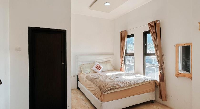 Tiga Mahkota Homestay Hotel in Indonesia