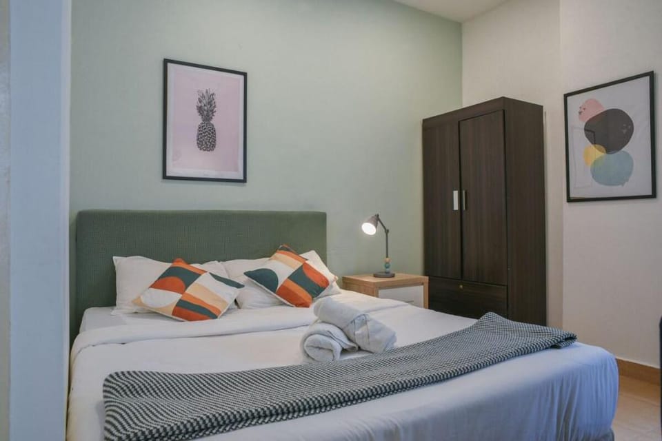 WFH-friendly studio suite | 9am - 9pm | Fast WiFi Apartment in Federal Territory of Kuala Lumpur