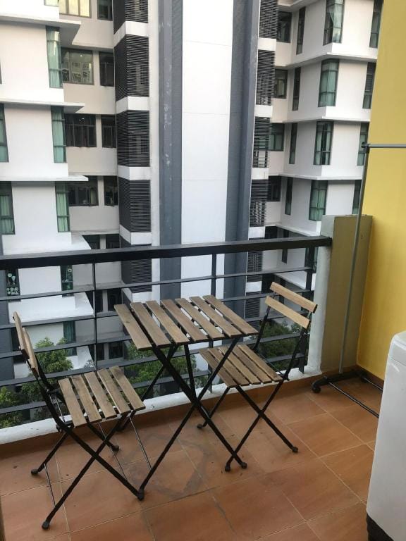 Balcony Studio@ KL CITY | Netflix | 100MBps WiFi Vacation rental in Federal Territory of Kuala Lumpur