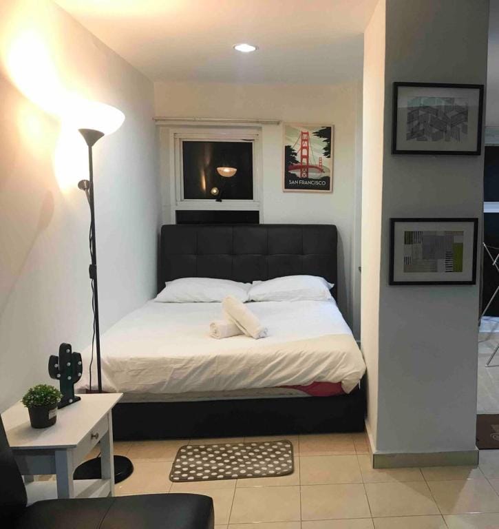 HOMELY STUDIO | KL City | 100 Mbps WiFi | NETFLIX Apartment in Federal Territory of Kuala Lumpur