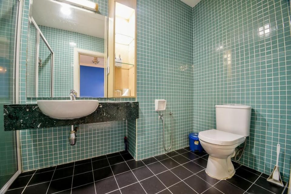 Cosy 1BR w KLCC View l 100MB WiFi, Netflix Apartment in Federal Territory of Kuala Lumpur