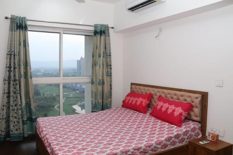 AC Beautiful Furnished Cozy 1bhk at higher floor Vacation rental in Maharashtra