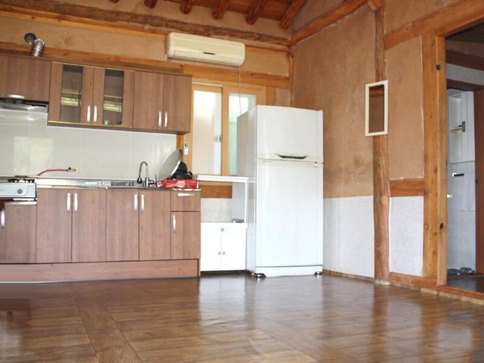 Hadong Pension Haneulbit Hwangtobang Bed and Breakfast in South Korea