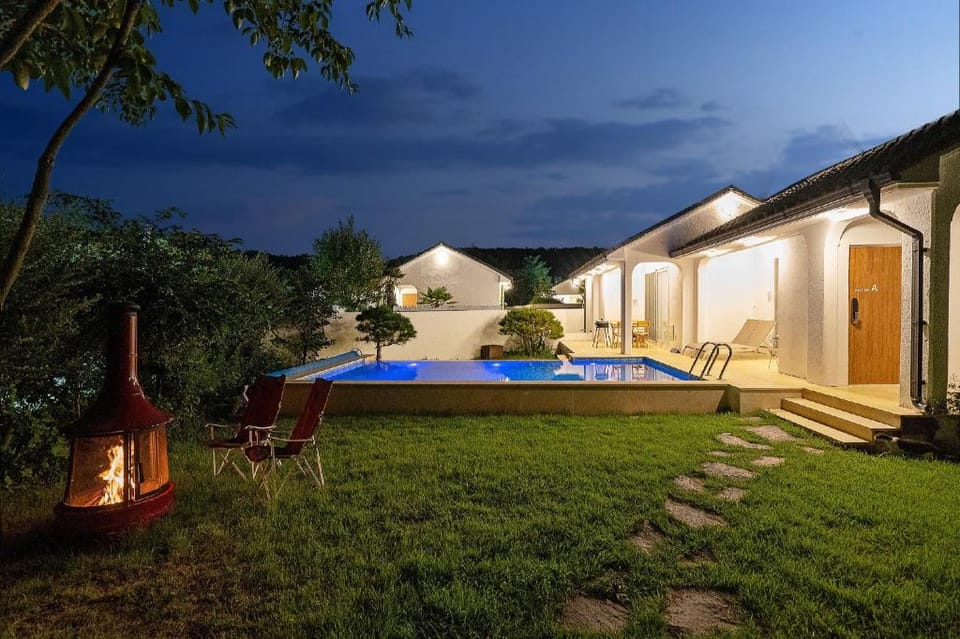 Kyeongju Cheonbuk Village Dockchae Poolvilla Bed and Breakfast in South Korea