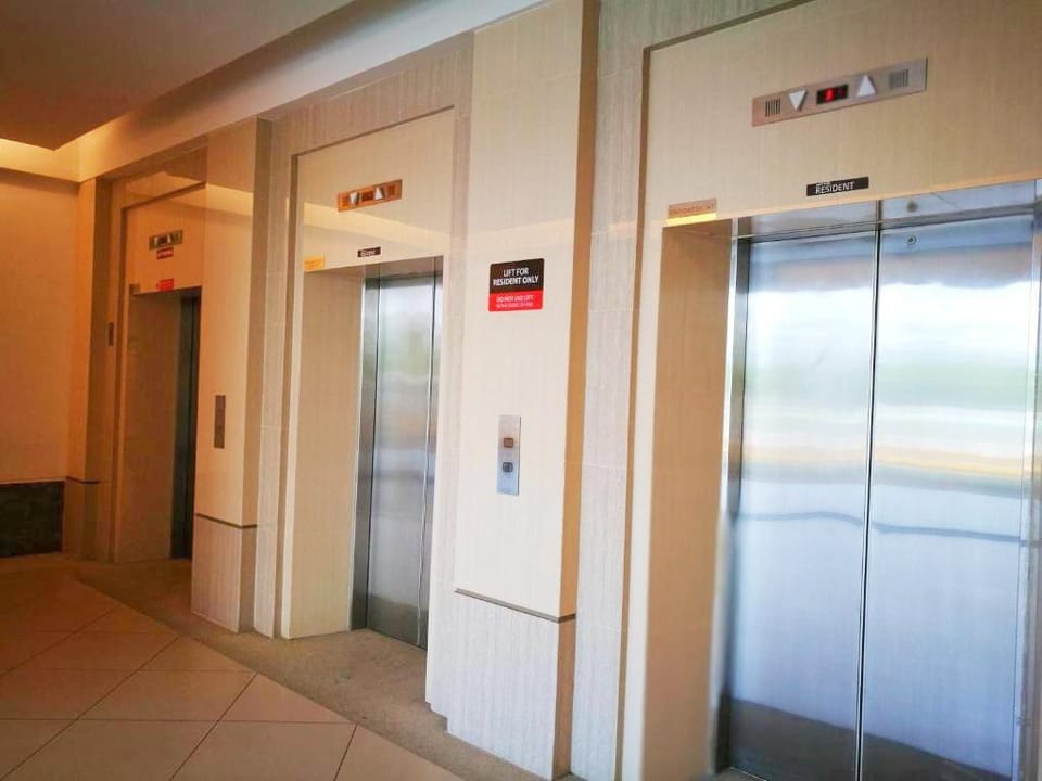 Luxury 118 ISLAND PLAZA Gurney Georgetown 6pax  Apartment in Tanjung Bungah