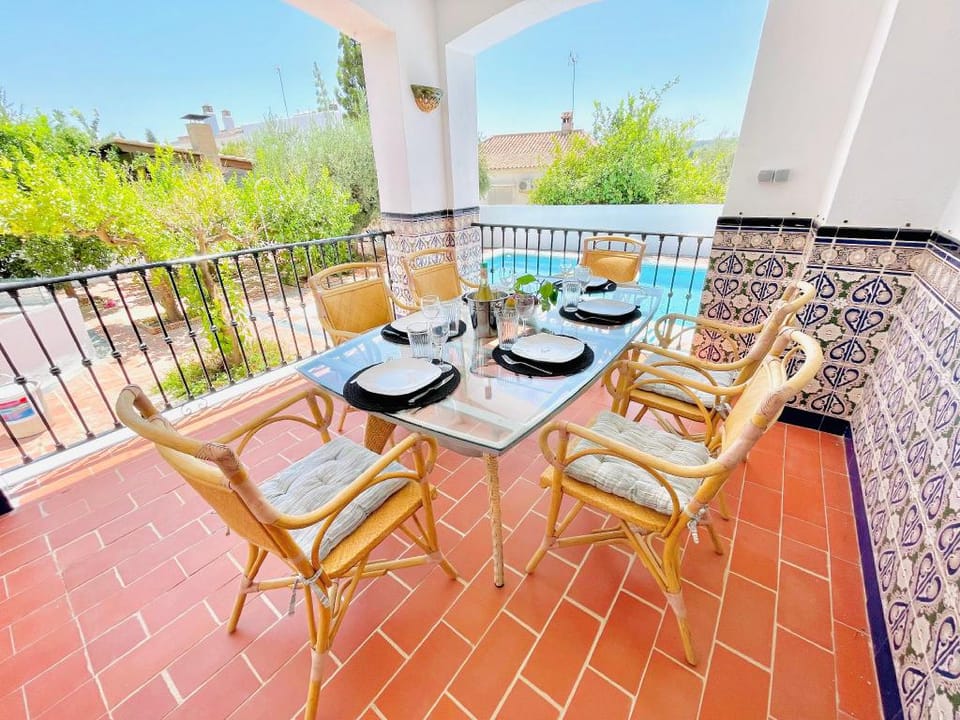 Bienvenidos Al Paraiso Chalet in Sierra de las Nieves