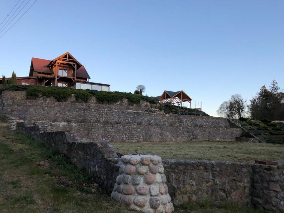 Dom nad jeziorem z prywatnym kortem, jacuzzi,sauna Vacation rental in Pomeranian Voivodeship