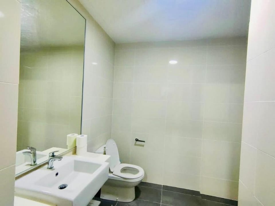 Luxury Suite JB Midvalley (High Floor) 2+1 Bedroom Apartment in Johor Bahru