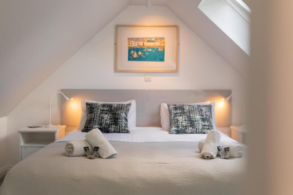 The Blue Door Apartment in Bath