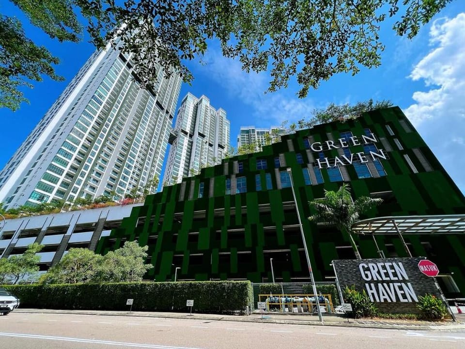 C1203A Green Haven MALAYSIA netflix100mbp BY STAY Vacation rental in Johor