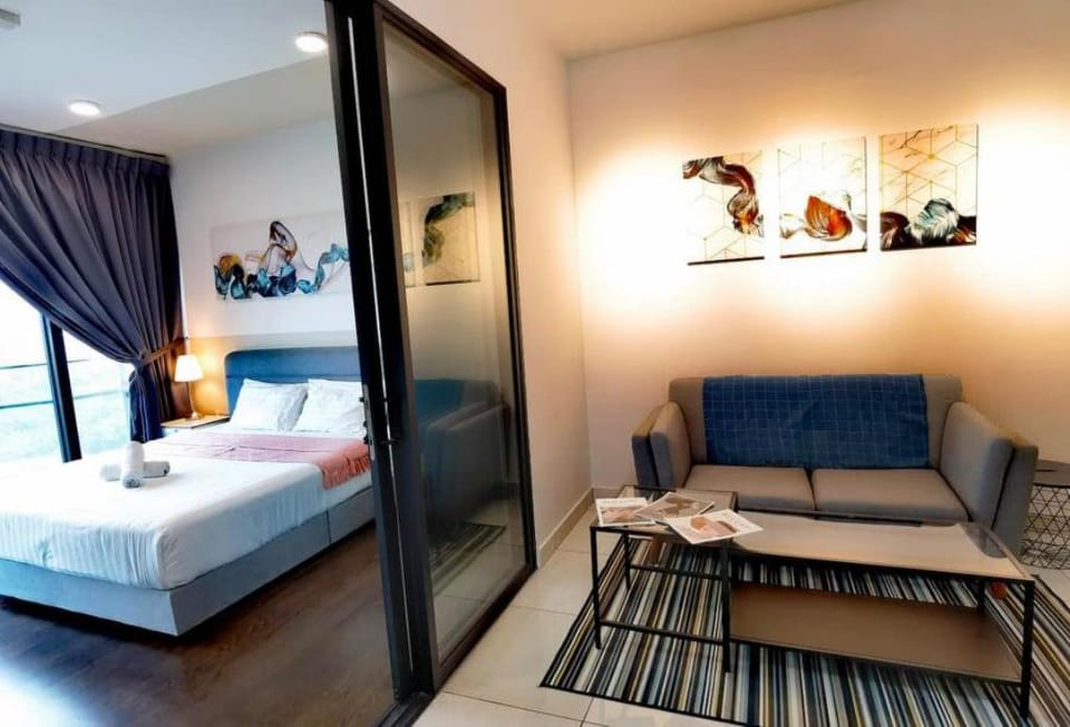 Almas Suites with Sea View Netflix By STAY Apartment in Johor