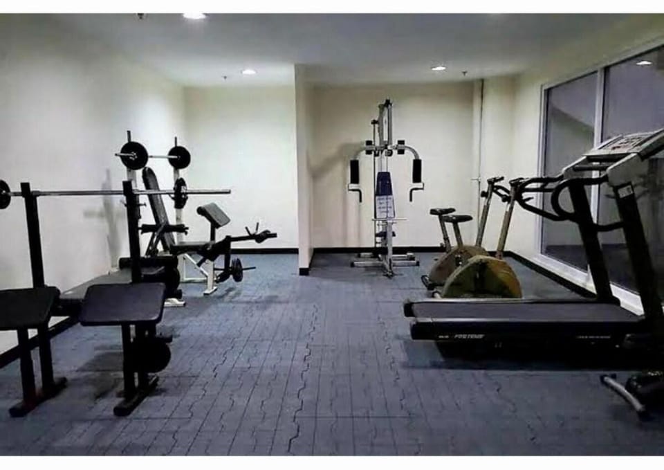 METRO STYLE LIVING! NETFLIX AND HBO GO READY! Vacation rental in Quezon City