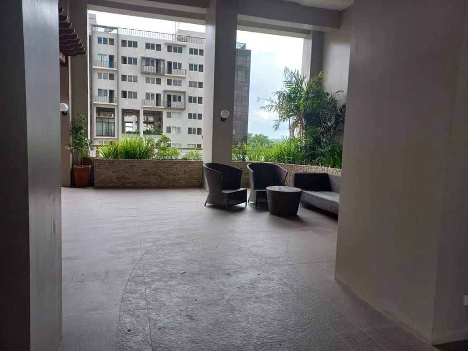 AFFORDABLE TAGAYTAY MONTELUCE 2 BR LOFT w/ POOL 70 Apartment in Calabarzon