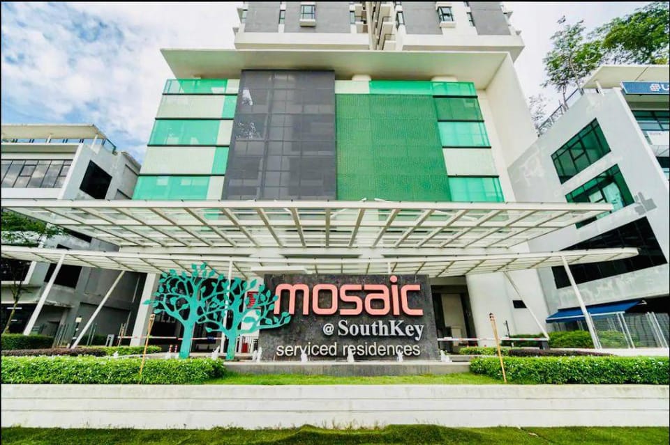 Family Suites Mosaic@Midvalley JB 1Bedroom 2Queens Apartment in Johor Bahru