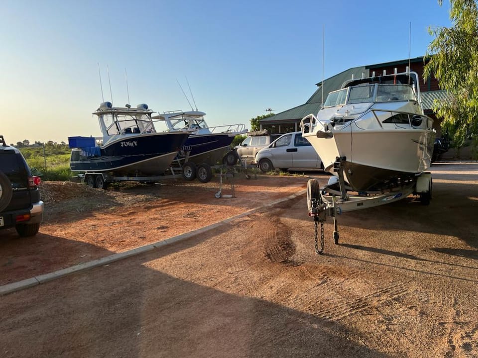 The Ningaloo breeze villa 4  Villa in Exmouth