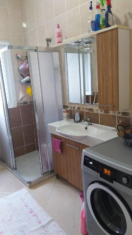 Sarıyer sahilde Deniz Manzaralı EV Sahile 15 Metre Vacation rental in Istanbul