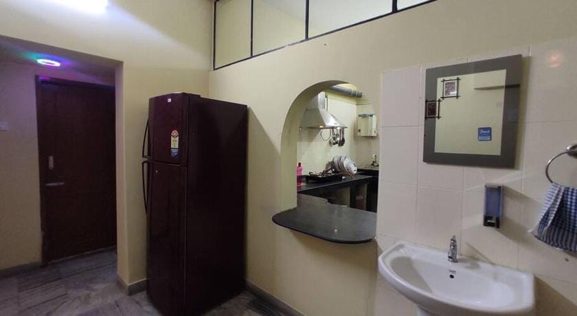 Spacious 3BHK House opp South City Mall Vacation rental in Kolkata