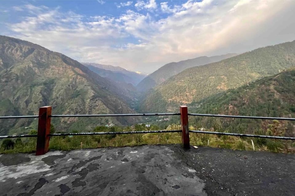 Wonder Stroll Blubop WFH Family Vacations Sharan Vacation rental in Himachal Pradesh