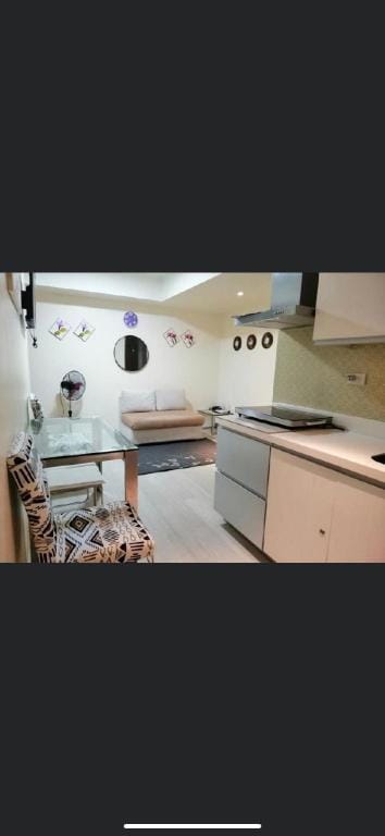 Azure Monica Place at maui 908 Apartment in Pasay