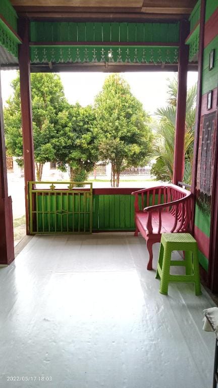 THE LIORY PENGINAPAN / HOMESTAY (CAFE & RESTO)  Vacation rental in West Sumatra, Indonesia