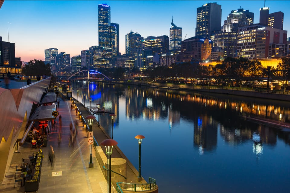 Sophisticated Designer Condo W River & City Views✔ Apartment in Southbank