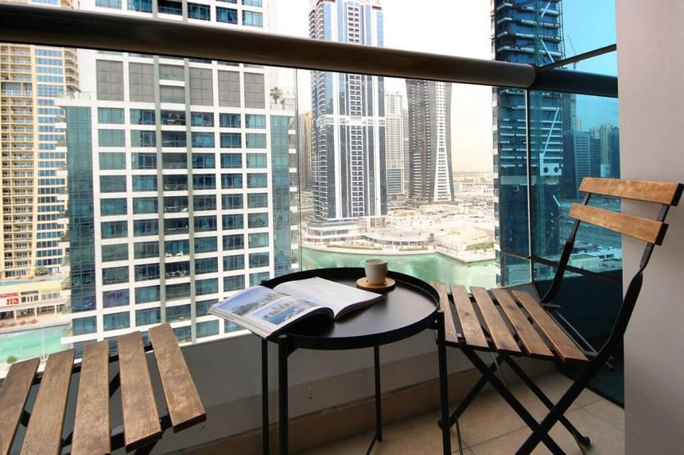 Lovely 2- bedroom unit with Marina View Vacation rental in Dubai