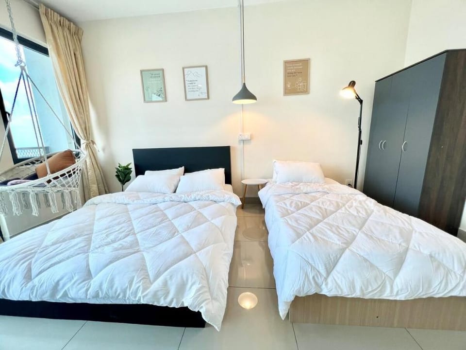 A Cozy Studio 1-4pax Wifi 3bed[Trefoil] Setia Alam Apartment in Selangor, Malaysia