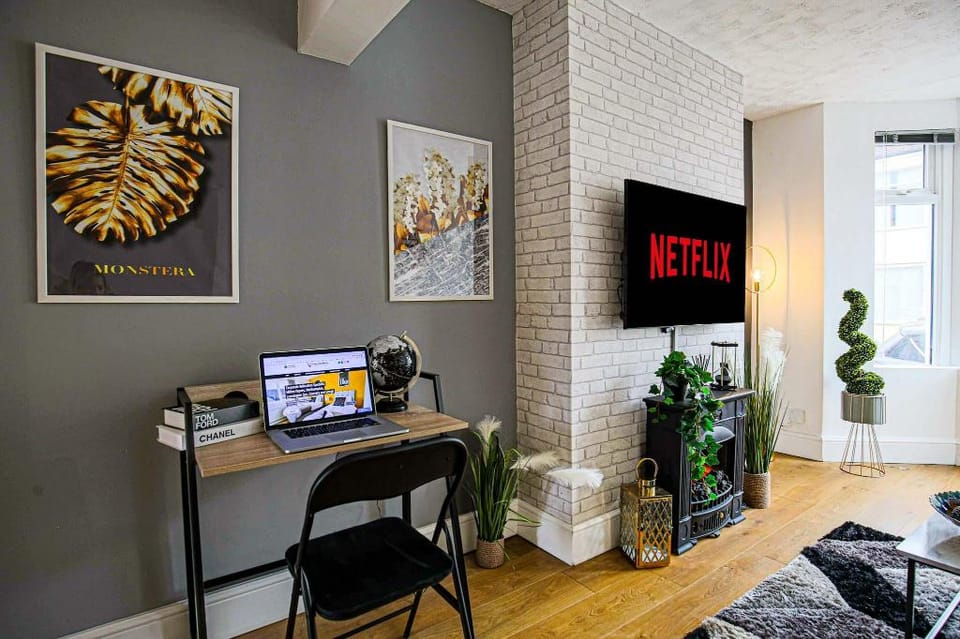 Junction House by Yoko Property Vacation rental in Northampton