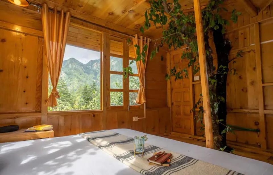 The Tree House Jibhi,Swastika Aashiyana  Vacation rental in Himachal Pradesh