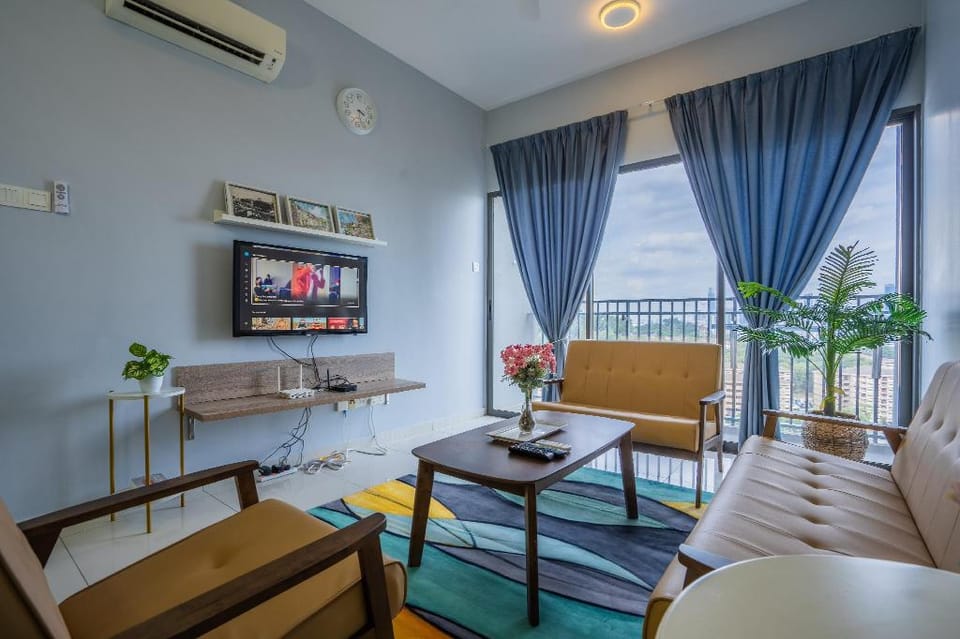Peaceful 3-bedroom with Pool 5 pax | Wangsa Maju Apartment in Federal Territory of Kuala Lumpur