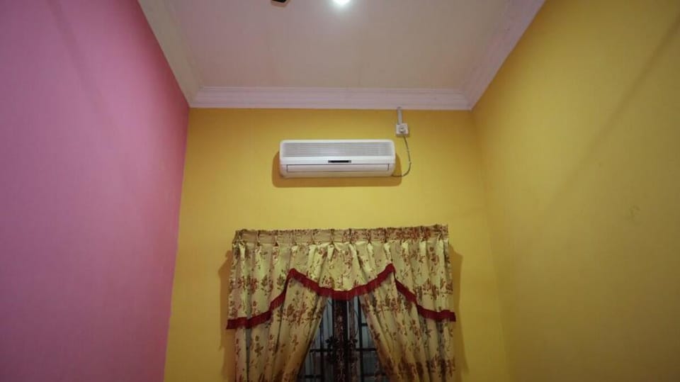 Family Homestay with 3 comfortable bedroom Vacation rental in Johor