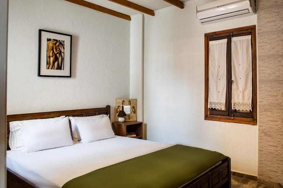 Alice House - Apartment with Yard Vacation rental in Argolis, Greece