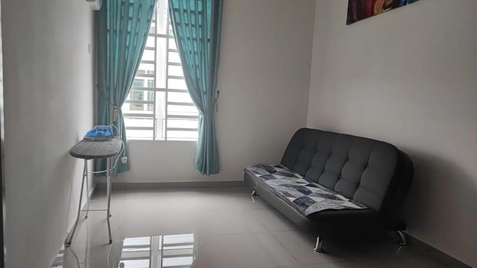 Sehmi's Homestay, Pagoh, Muar Vacation rental in Johor