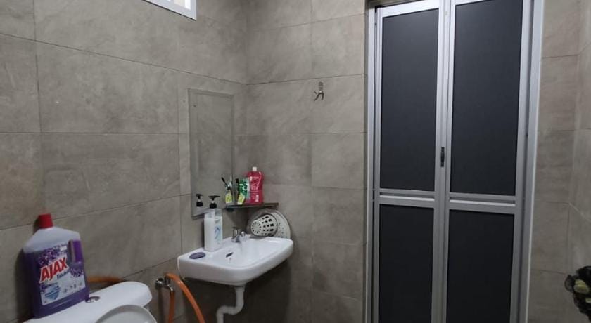Sehmi's Homestay, Pagoh, Muar Vacation rental in Johor