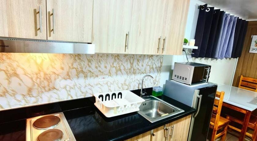 Shore 2 Residences by JG - Free Wifi and Netflix Apartment in Pasay