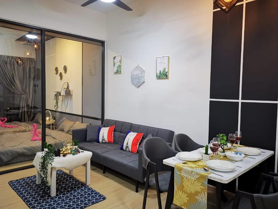 DS13  50inch 4k Netflix mrt near SB Hospital Dsara Apartment in Petaling Jaya