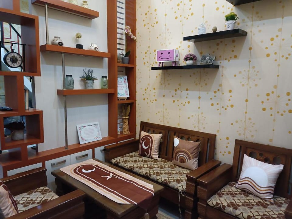 Emmir Homestay Vacation rental in Indonesia