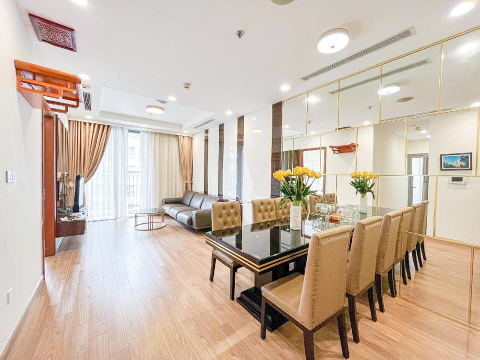 02 Bedrooms Apartment -Park 10 Vinhomes Times City Apartment in Hanoi