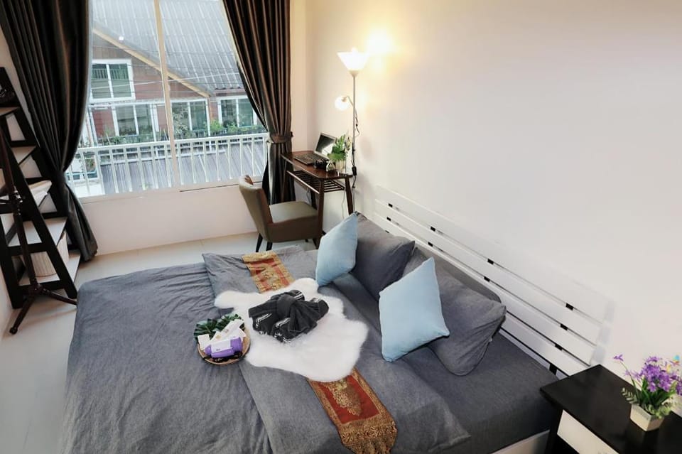 Near maya CMU Old city 5bedroom villa  Vacation rental in Chiang Mai