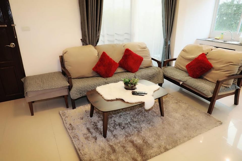 Near maya CMU Old city 5bedroom villa  Vacation rental in Chiang Mai