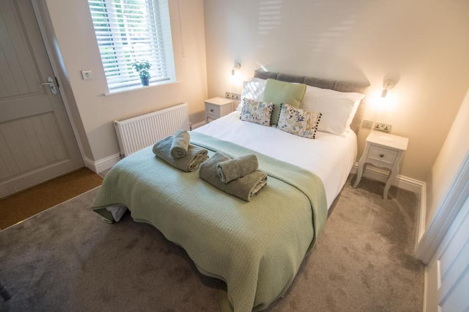 The Foxes Den Coffee House and Rooms Bed and Breakfast in Babergh District
