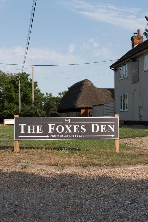 The Foxes Den Coffee House and Rooms Bed and Breakfast in Babergh District