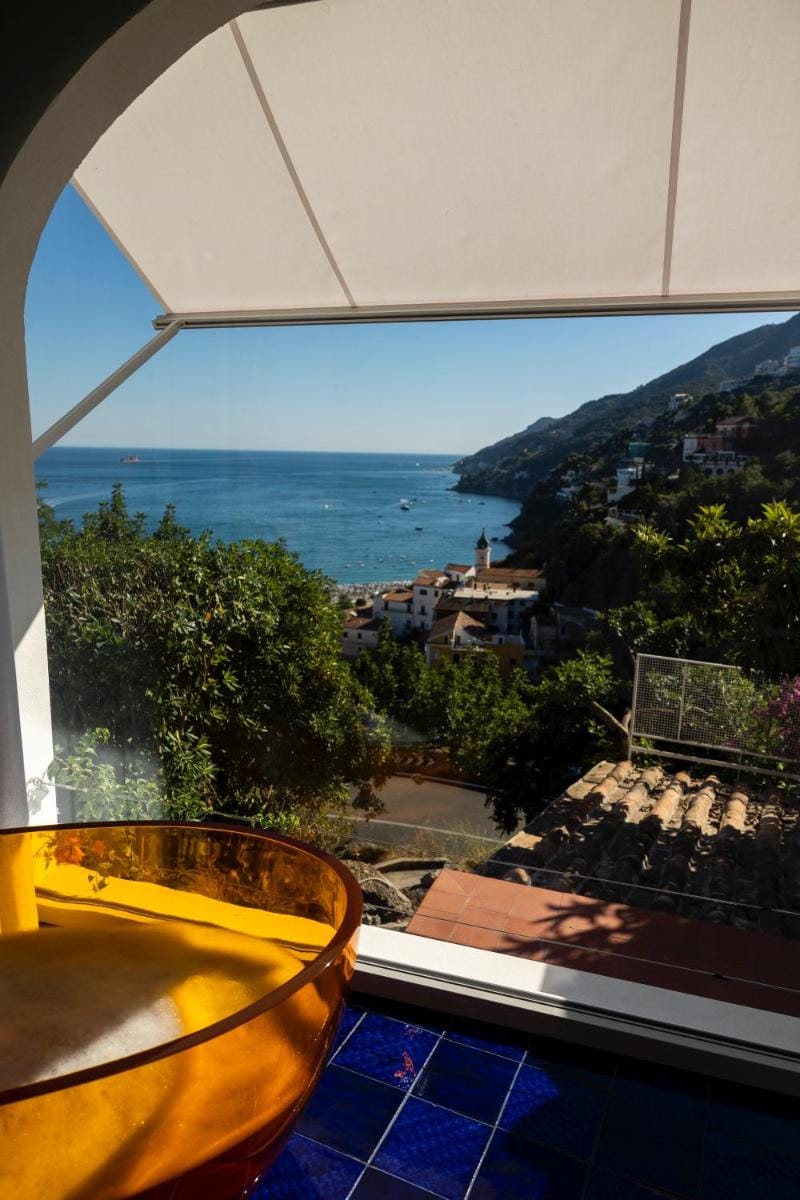 Decori Suites Amalfi Coast Bed and Breakfast in Campania